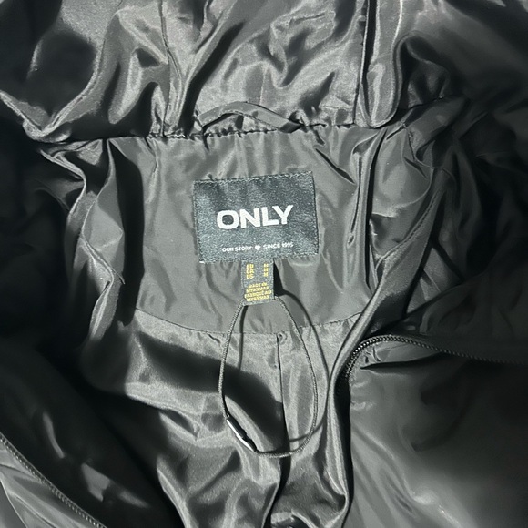 ONLY long puffer jacket NWOT - Picture 3 of 5